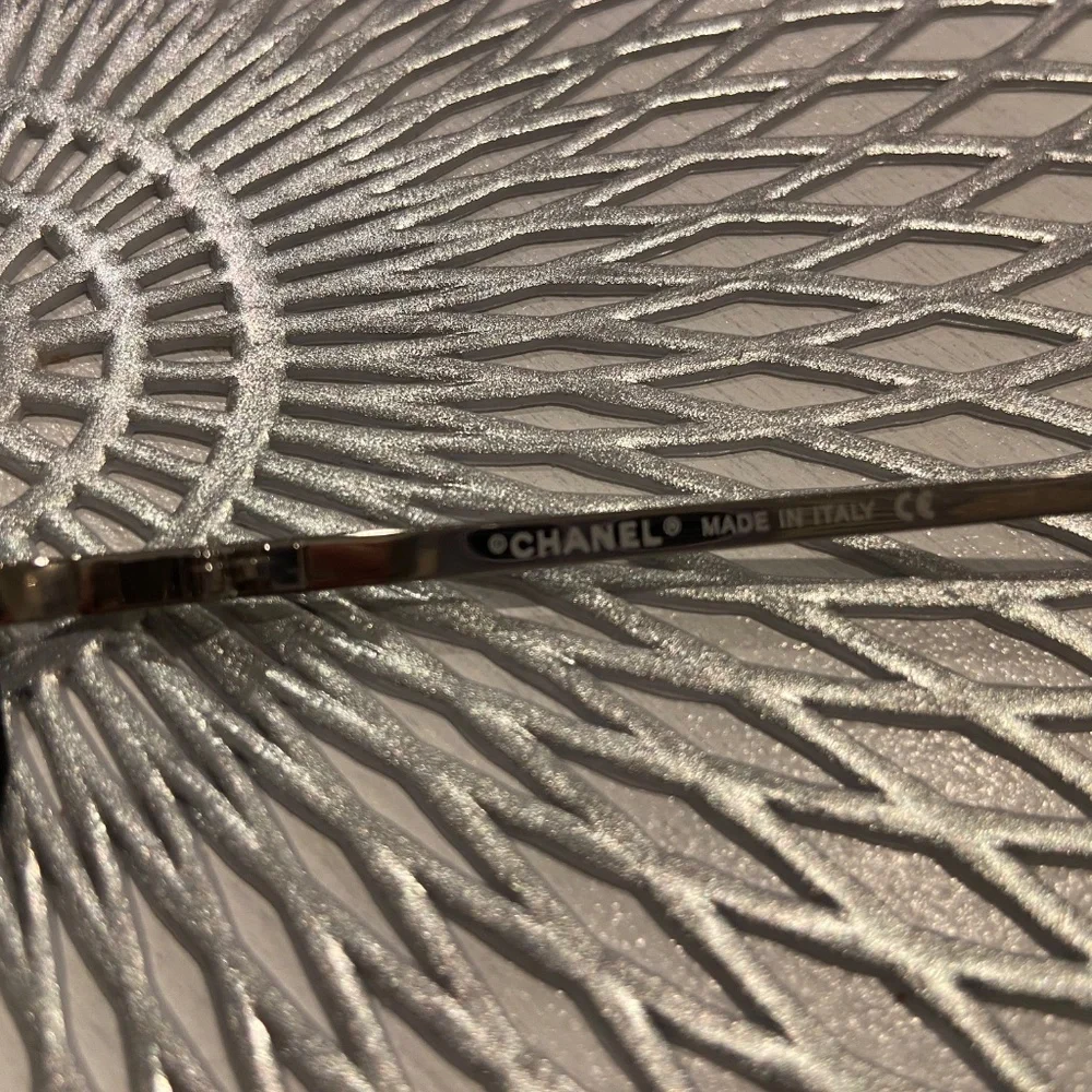 Unisex Vintage CHANEL Mirrored Sunglasses 4002 - Picture 3 of 6
